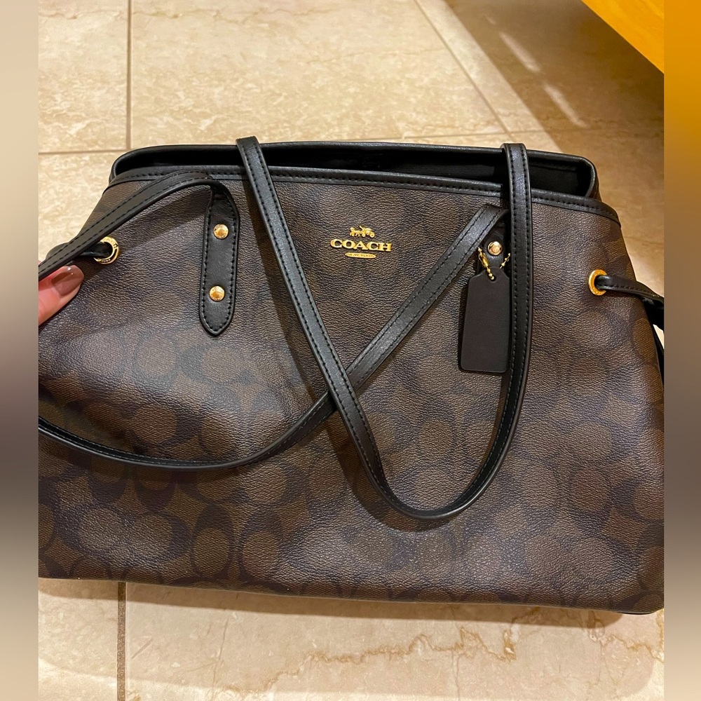 Coach Signature Bag